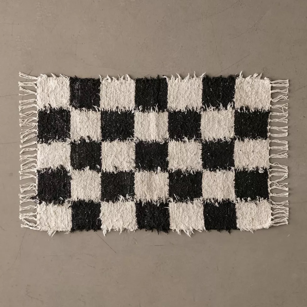 Urban Outfitters Checkerboard Woven Shag Rag Rug NWT